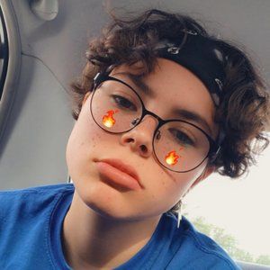 Meet your Posher, Nina